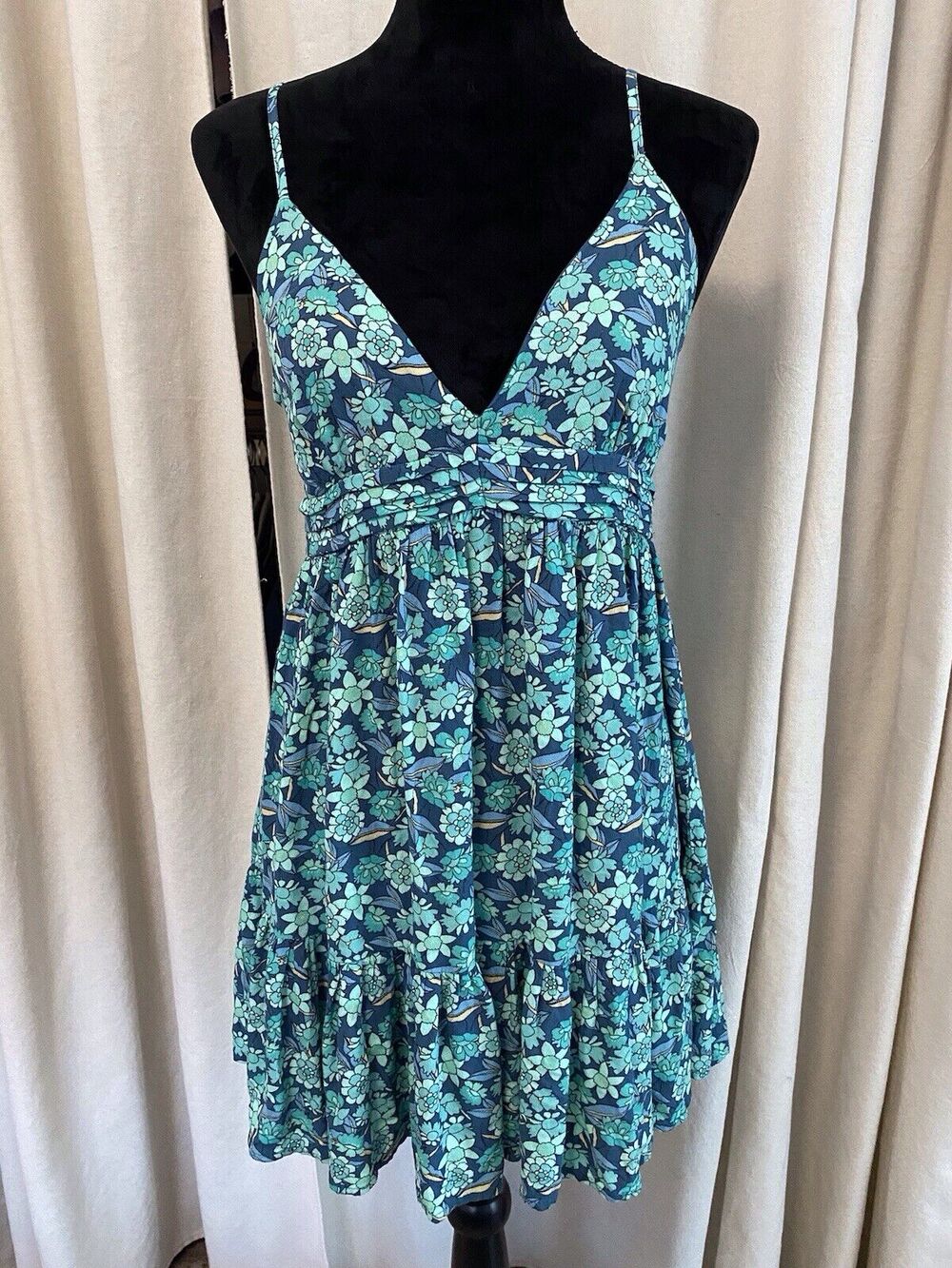Baby Doll Floral Dainty Whimsical Mini Skater Sundress M